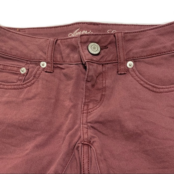 American Eagle Burgundy Stretch Distress Hemline Jean Short Size 0 - Picture 7 of 9